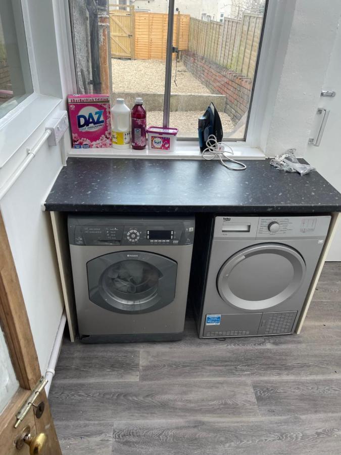 Room In Gloucester Road 4 브리스틀 외부 사진
