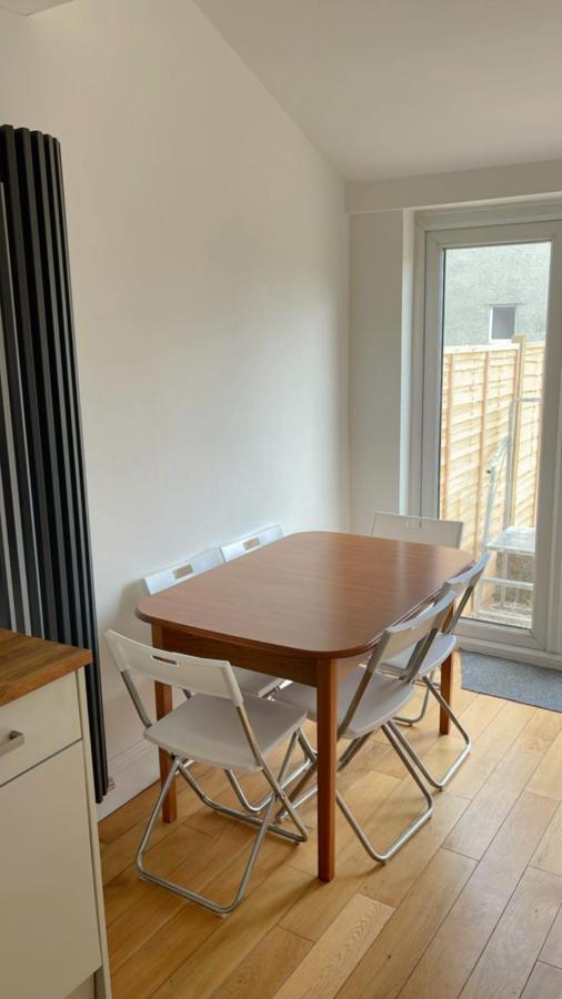Room In Gloucester Road 4 브리스틀 외부 사진